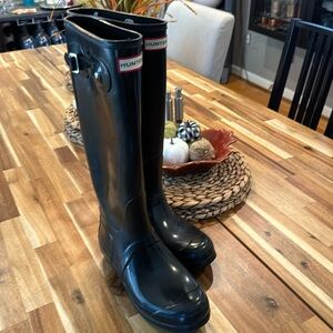 Hunter rain boots